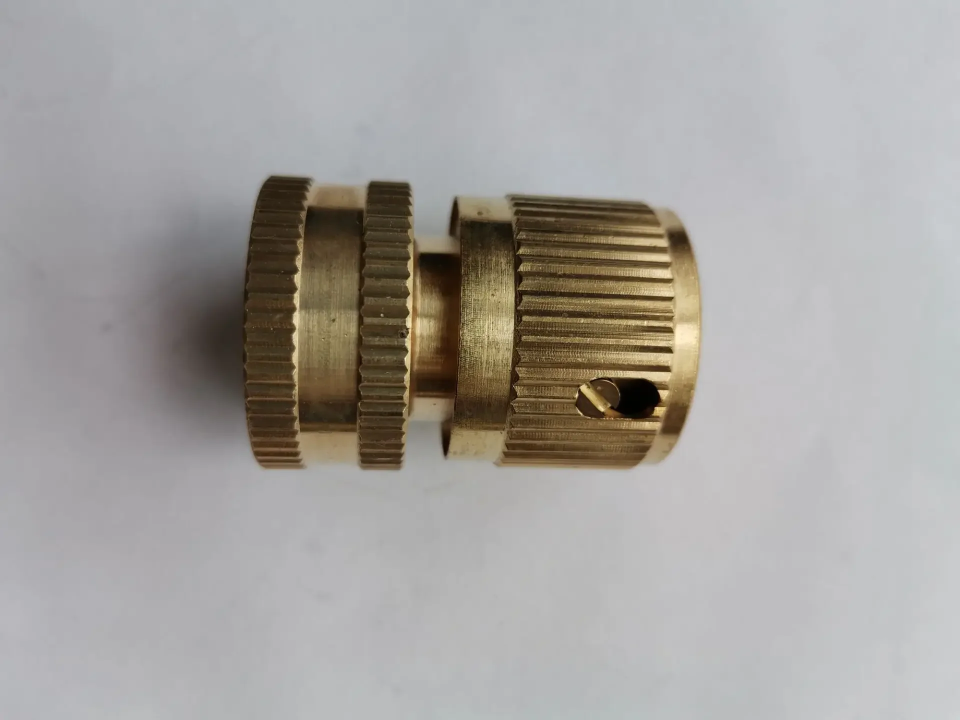 "1-Set Quick-Connect Garden Hose Set - Leak-Free, Solid Brass 3/4"" GHT Fittings - Easy, No-Tool Installation for Hassle-Free Wa image 4