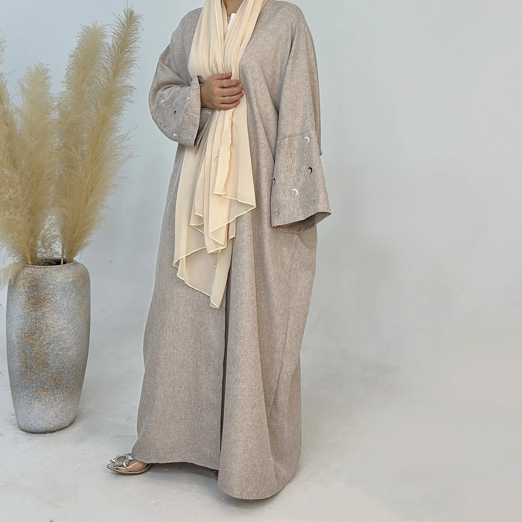 

Dubai Abaya Turkish Moon Embroidery Kimono Cardigan Muslim Women Dress Eid Djellaba Islam Arab Robe Kaftan Gown Kebaya Jalabiya