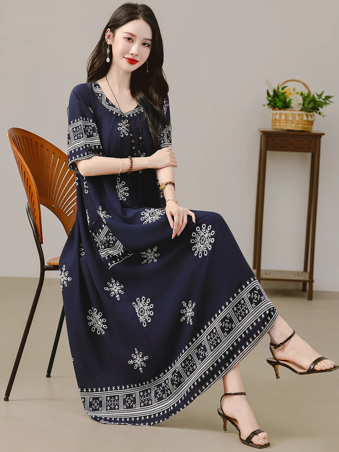 

New Vintage plus Size Cotton Silk Printed Dress Belly Covering Ethnic Style Mommy Long Dress Middle-Aged And Elderly Women