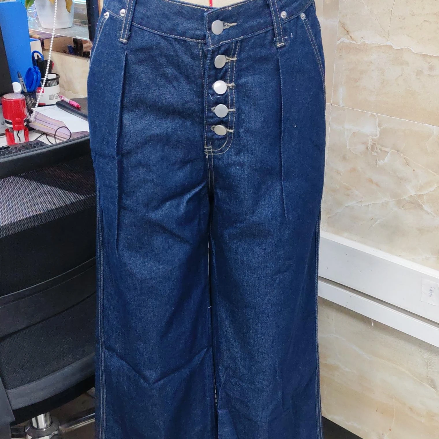 Women's Wide Leg Jeans Loose Fit Mid-Rise Denim Pants Casual Solid Color with Pockets Fashionable Comfortable Solid Clothing