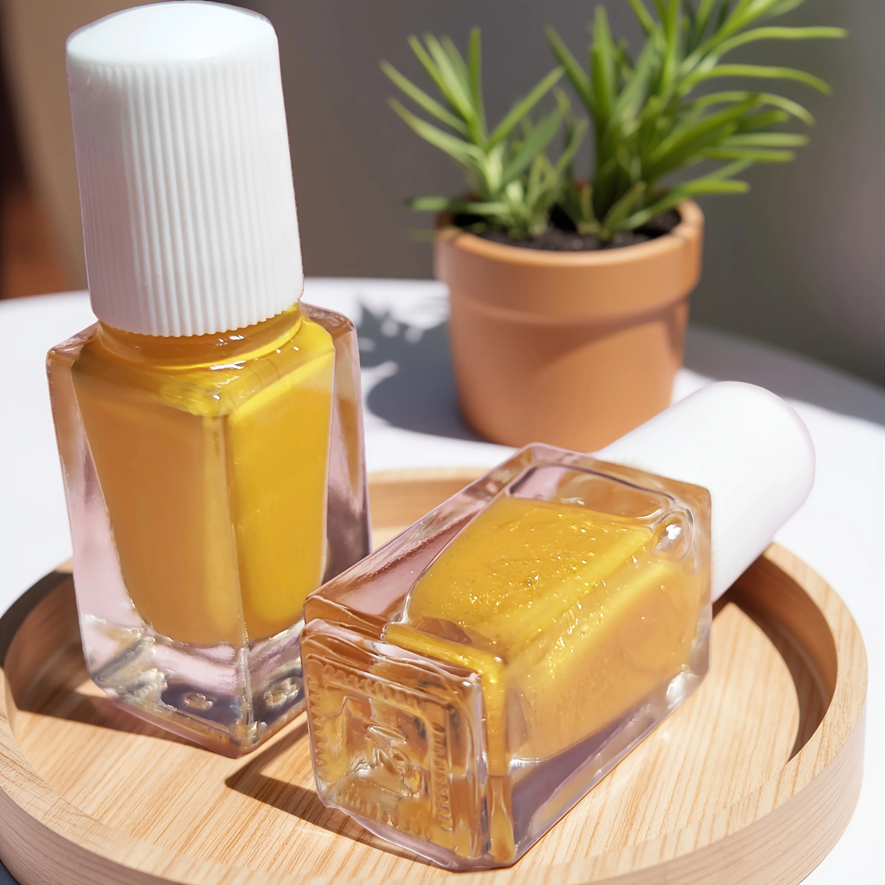 D25 Yellow Fairy Nagellack mit 2 Flaschen, kein Backen, schnell trocknender, langlebiger, abziehbarer, dreifarbiger Nagellack auf Wasserbasis