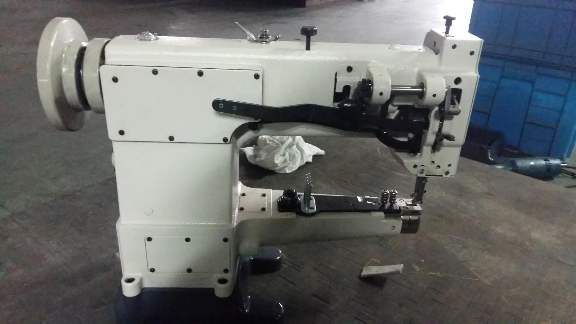 AS2628 Cylinder Bed Compound Feed Industrial Sewing Machine for Leather