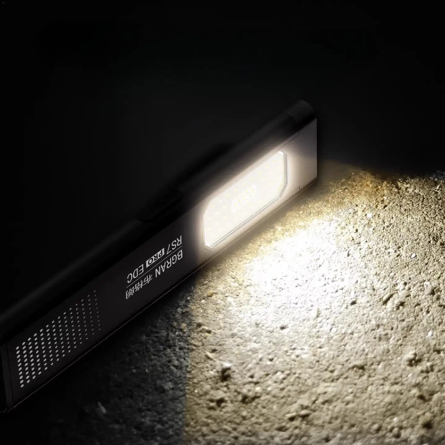 

Ultra-light LED Keychain Flashlight Mini Torch Light Pocket Lantern Type-C Rechargeable with Clip Flood Work Light With Magnet