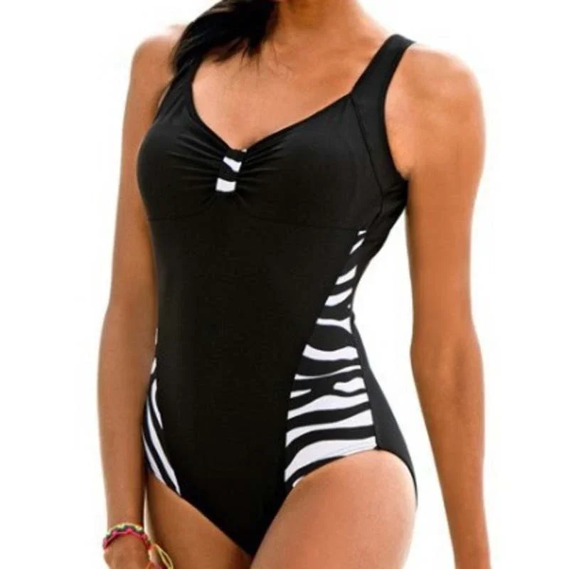 

Sexy Large Size Swimwear Women One Piece Plus Size Swimsuit Closed Push Up Swimsuits Body 2025 Female Beach Wear Bathing Suit