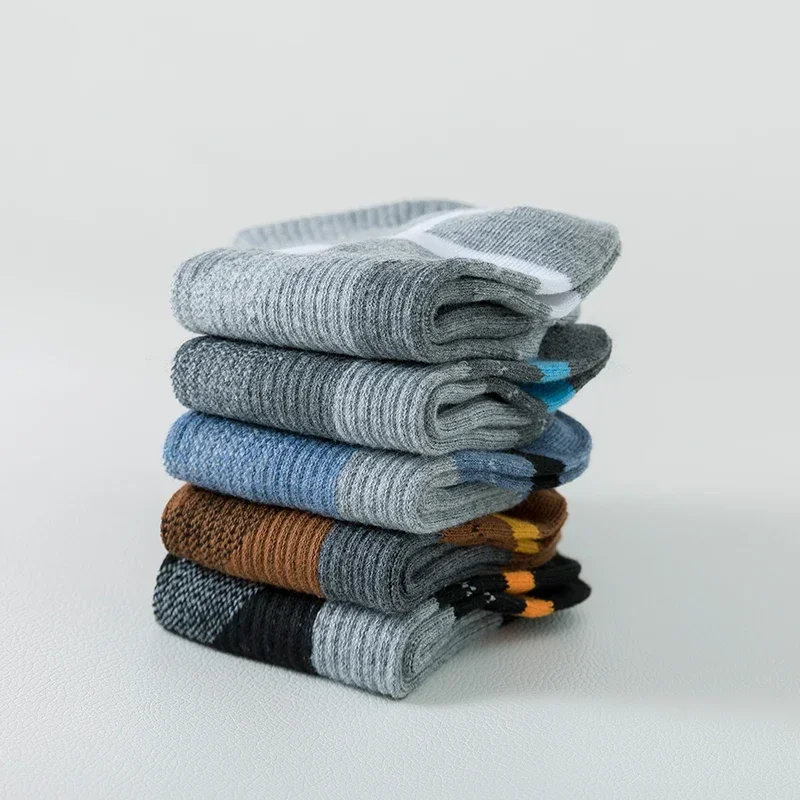 3/4/5 Par Wysokiej Jakości Męskie Skarpety Czarne Sportowe Skarpety Codzienne Miękkie Do Biegania Cztery Pory Roku Odprowadzające Pot Oddychające Skarpety Męskie