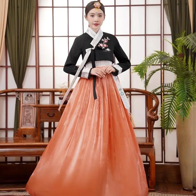 Embroidered Korean Women's Traditional Korean Court Costume, High Waist, Big Long Today's Hanbok Improved Dance Performance 한복