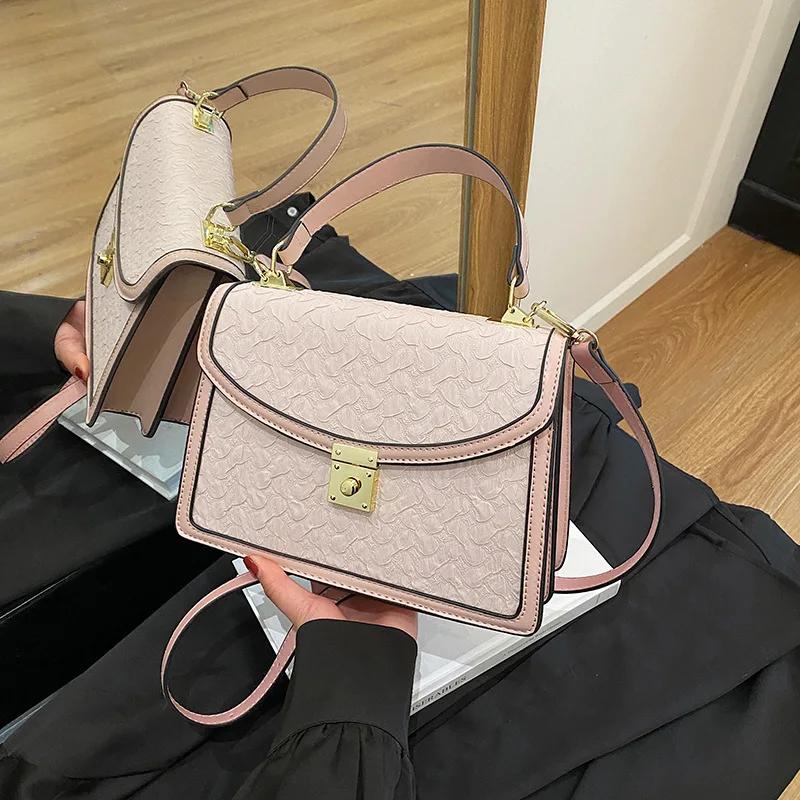 

2025 Spring Minimalist Commuter Chain Bag, Women's Square Shoulder Purse, Chic Top Handle Crossbody, Versatile Day to Night Bag