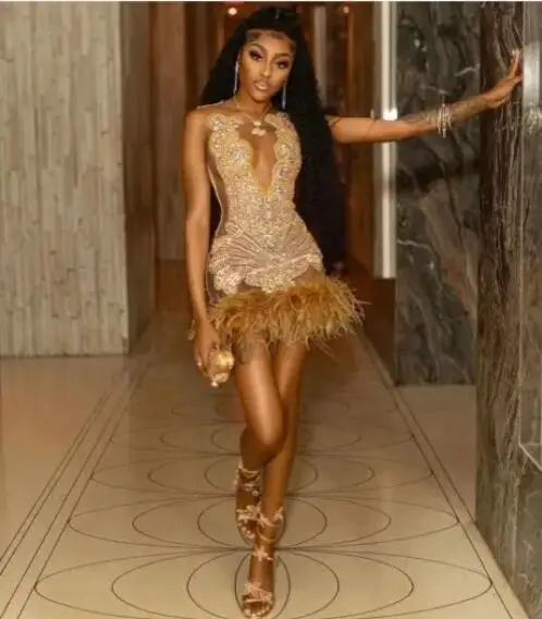 Feather Women Gold African Cocktail Dresses Beaded Birthday Party Gowns Short Black Girl Prom Dresses Homecoming Customized