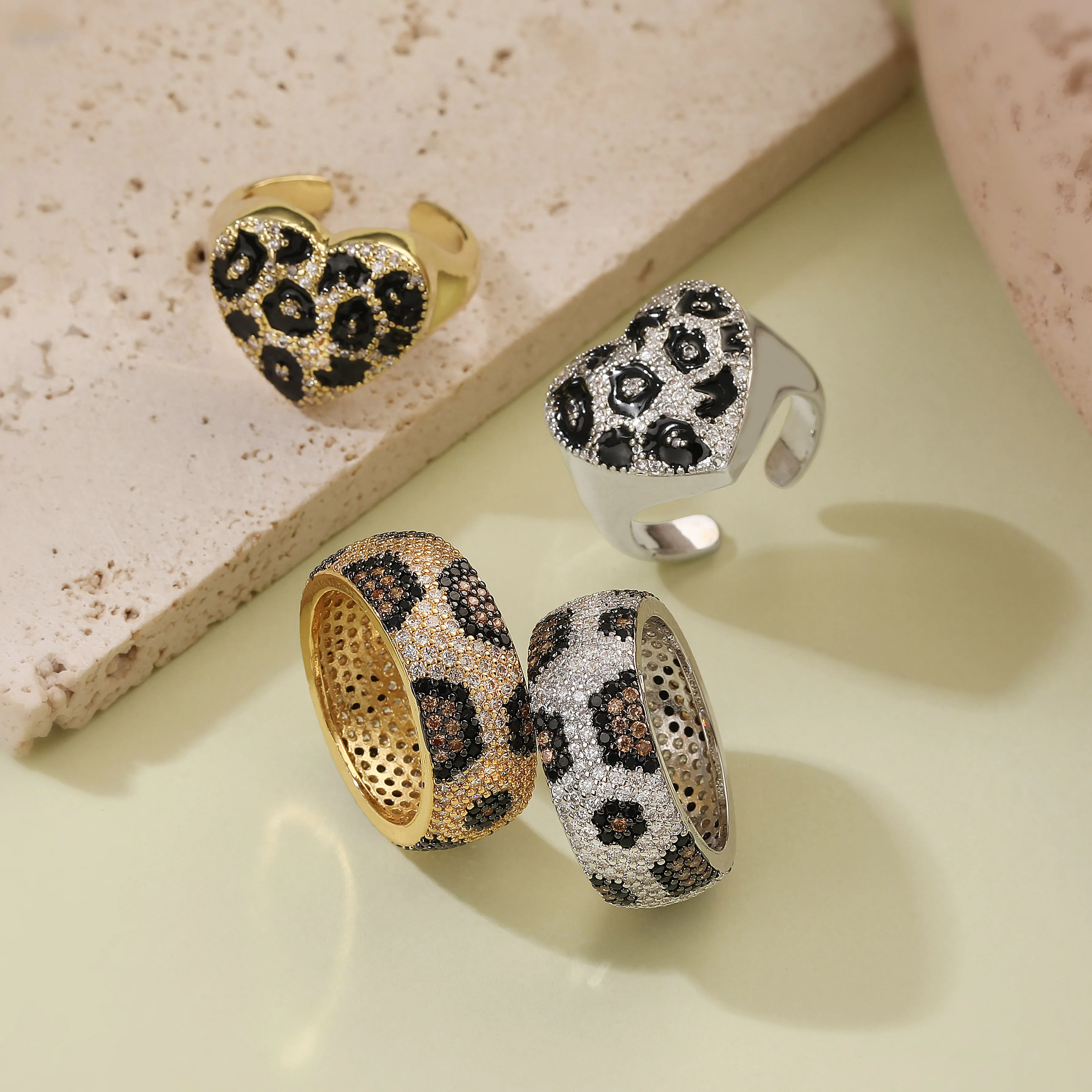 HECHENG, zweifarbiger Ring mit Leopardenmuster, runde Herzform, verstellbarer Schmuck, Unisex, Hip-Hop, Y2K-Zubehör, 1 Stück