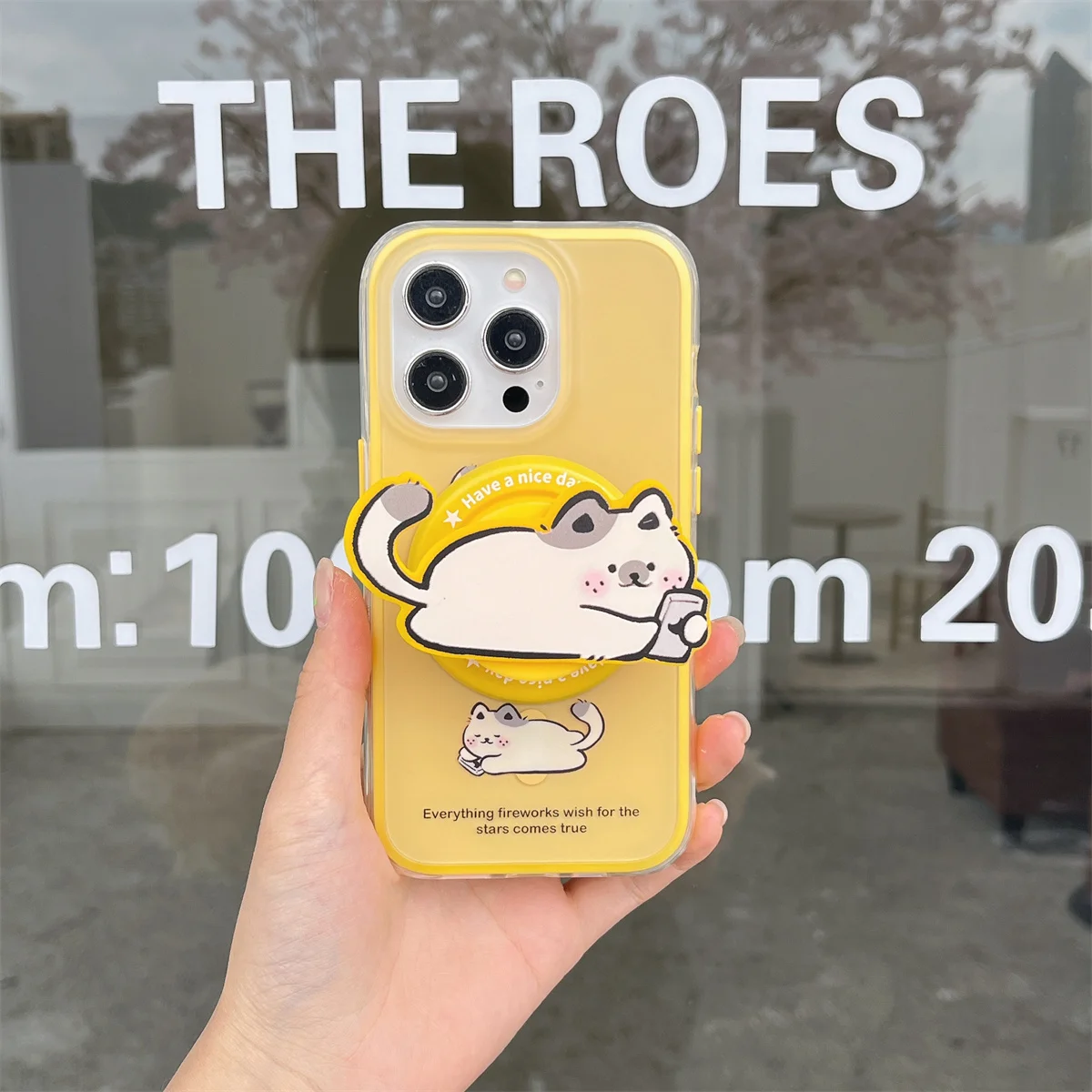 

New yellow brown cat stand magnetic attraction Phone Case For iPhone 16 15 14 13 Pro Max fundas iphone 16 case Protective cover