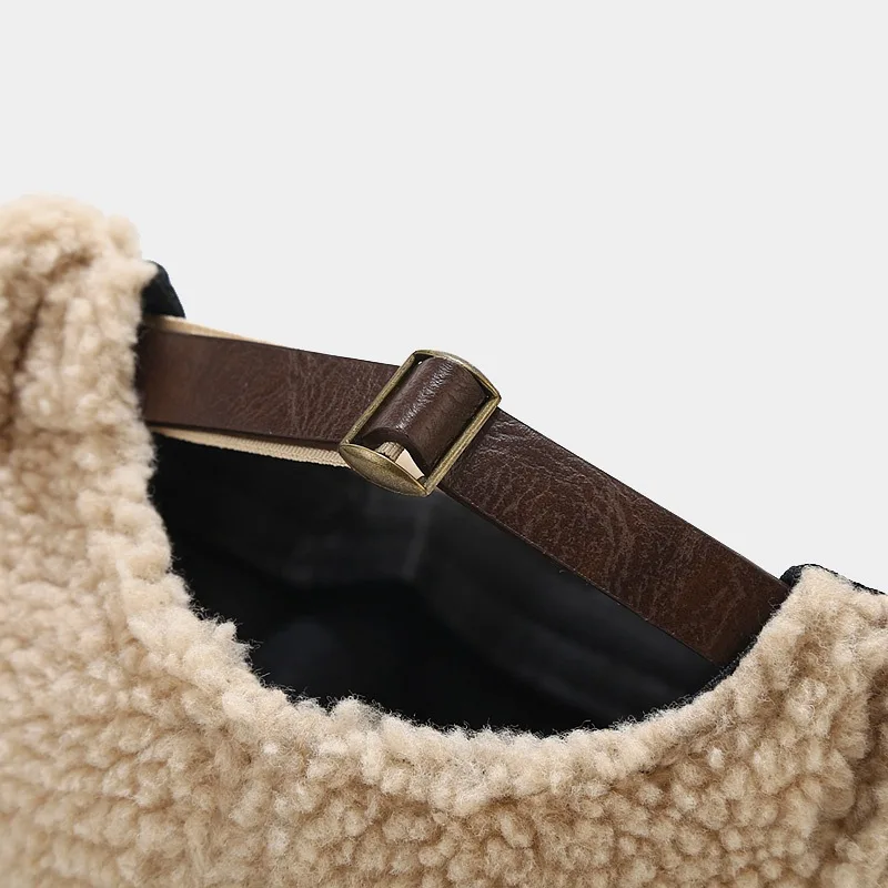Hot New Beanie Lamb Wool Simple Solid Colour Landlord Cap Men Women Warm Hats Japanese Melon Skin Cap Mens Cap