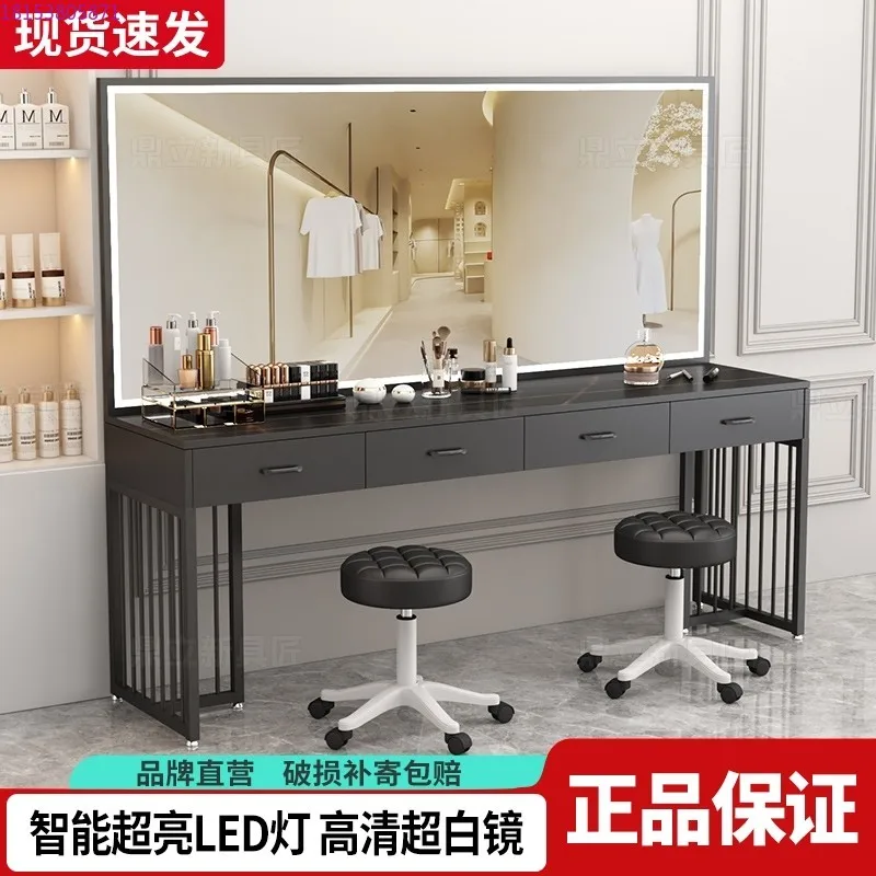 Dedicated lighted bridal shop, school makeup artist makeup table, barbershop dressing table