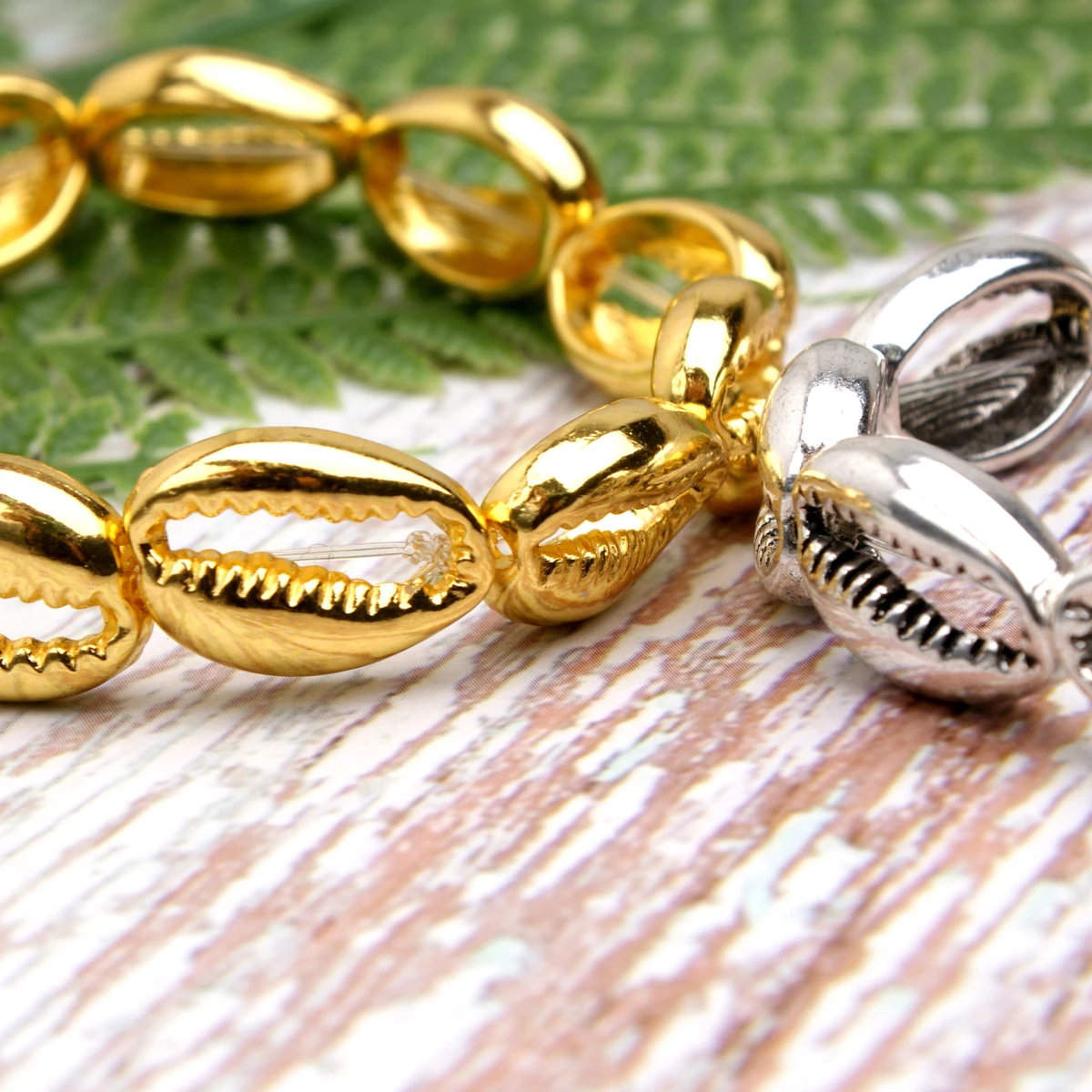 

2Pcs Alloy Shell Bracelet Handmade Chic Stylish Women Daily Wear Party Holiday Gift Accessories for Birthday Christmas