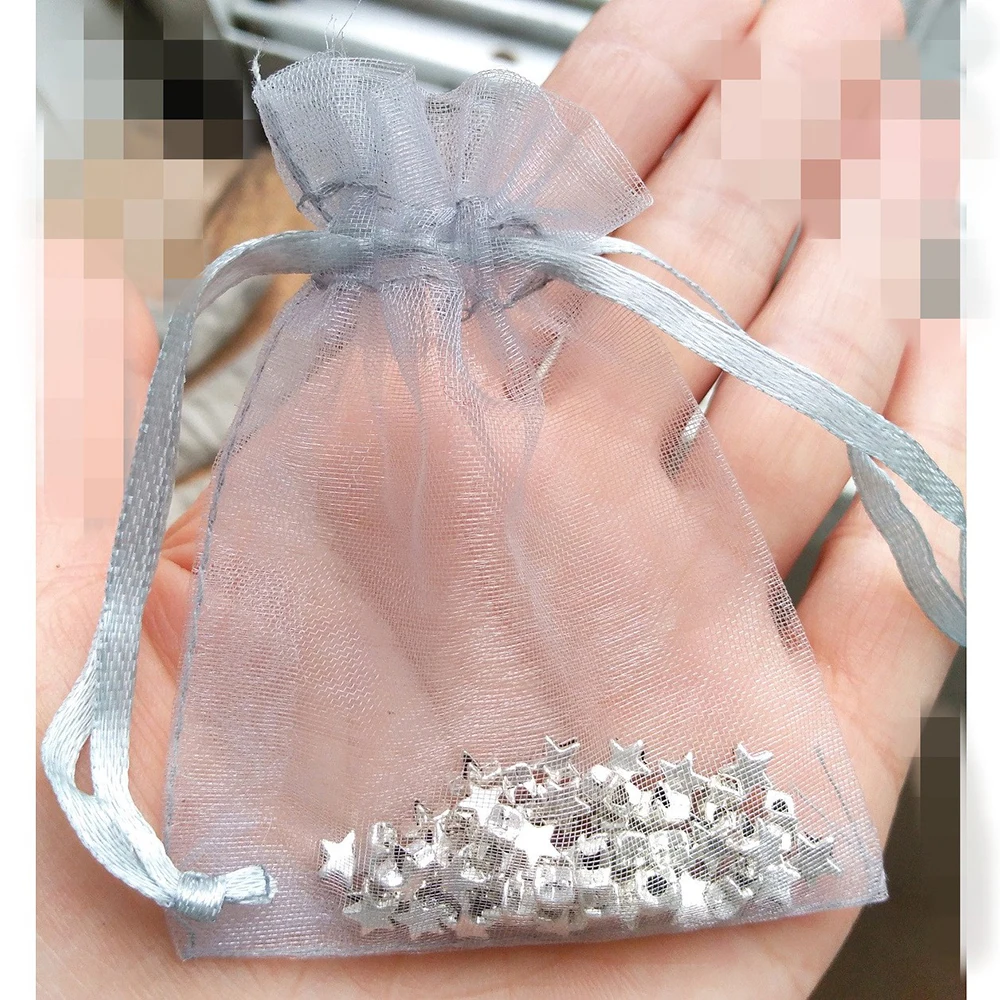 Confezione per orecchini per esposizione decorativa in organza 50 pezzi sottile morbido lucidità grigia non sigillata regali per amici sacchetti per gioielli piccoli eccellenti
