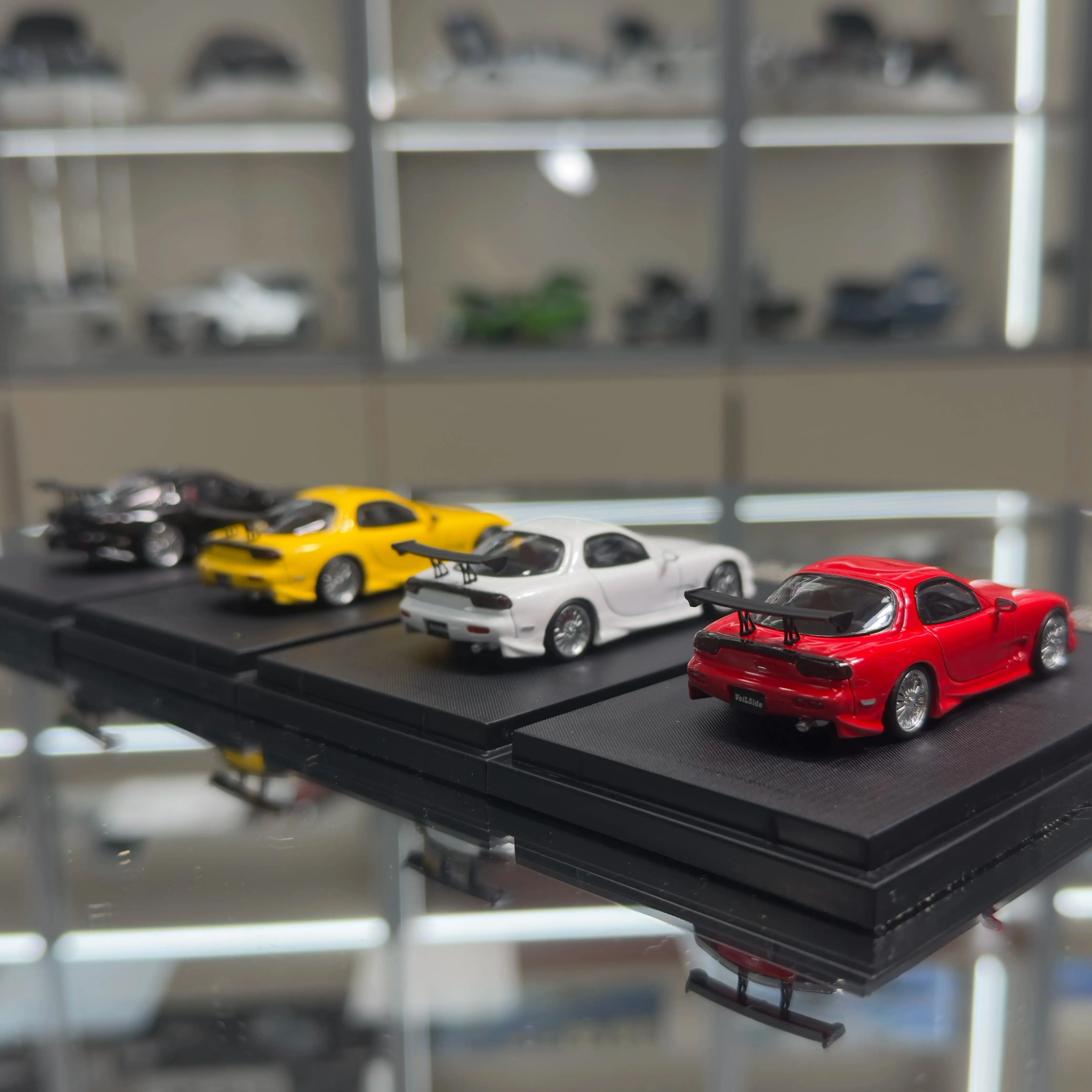 In Stock 1:64RX-7 High-end Alloy Simulation Car Model, Boys' Toy, Children's Birthday Gift Alloy car model
