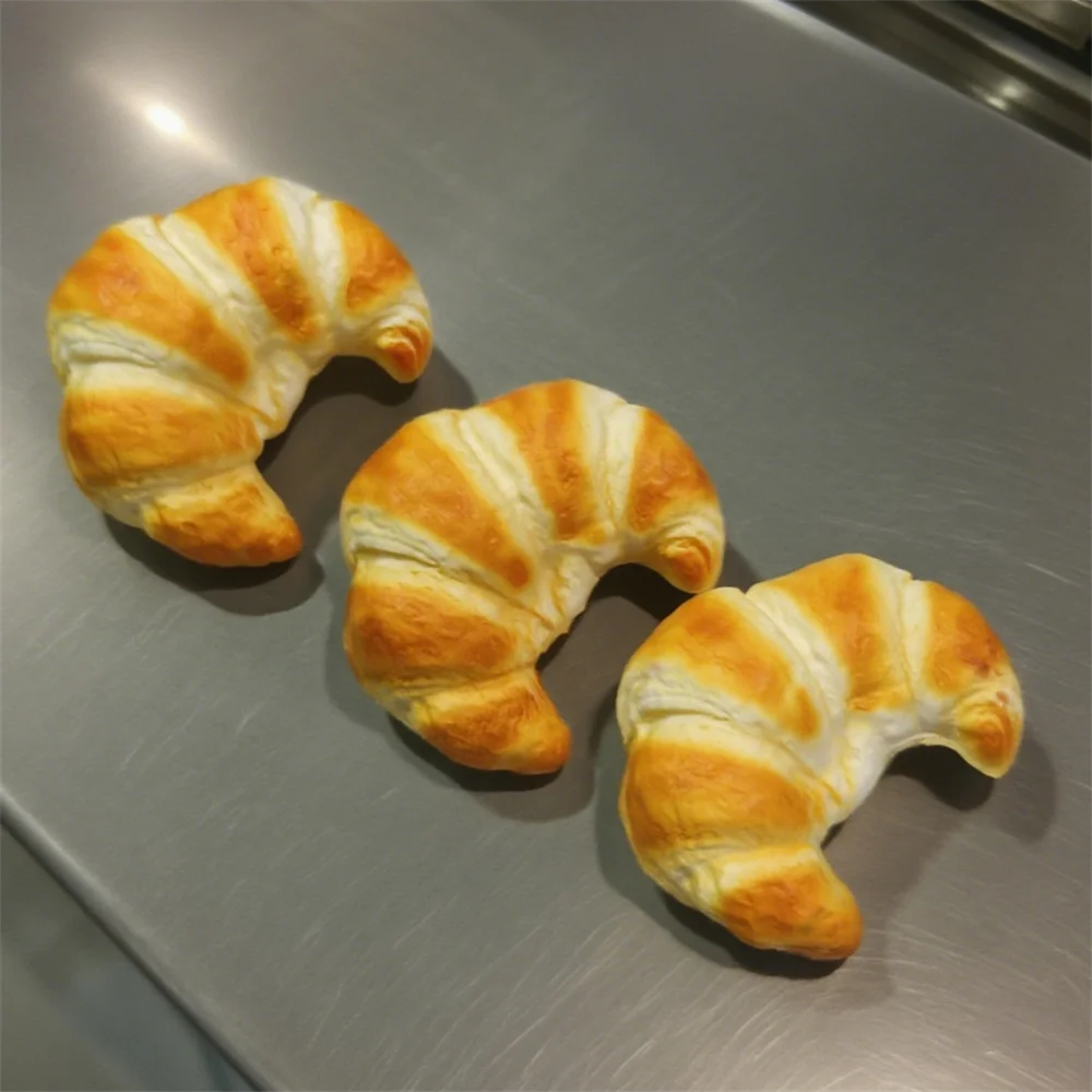PU Simulation Croissant Realistic Bread Models European Alkaline Bread Decoration Ornaments Food Fake Toys Cake Home Display