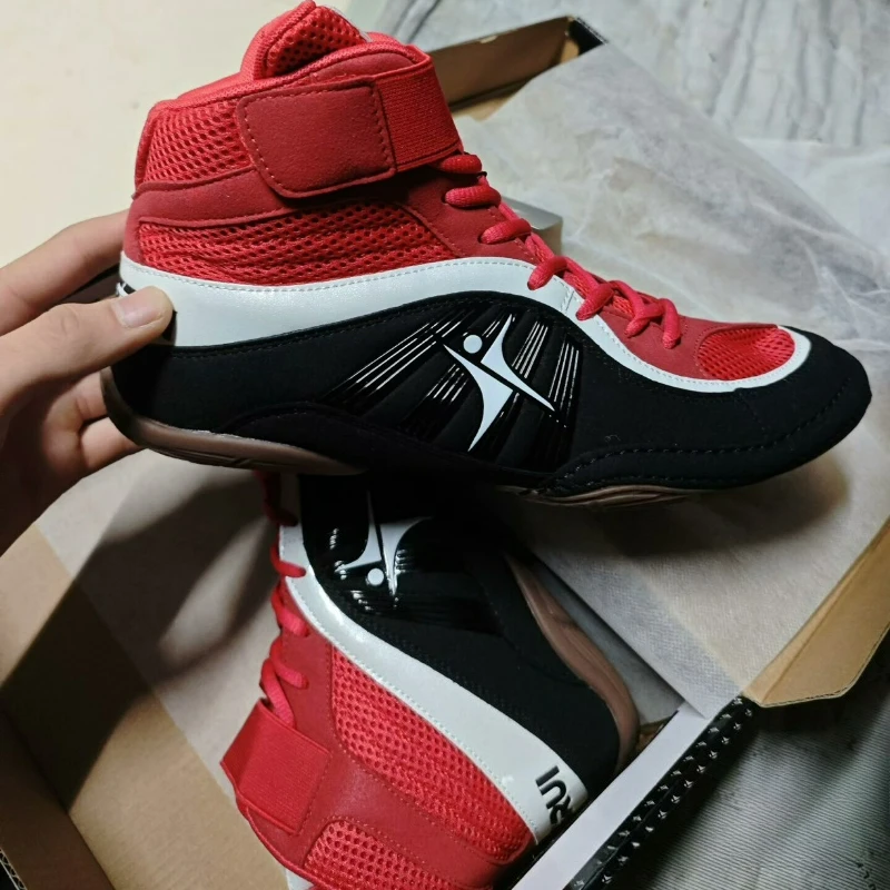 

Professional Boxing Shoes for Men Women Blue Red Wrestling Boots Unisex Comfortable Fighting Shoe Designer Indoor Gym Shoes