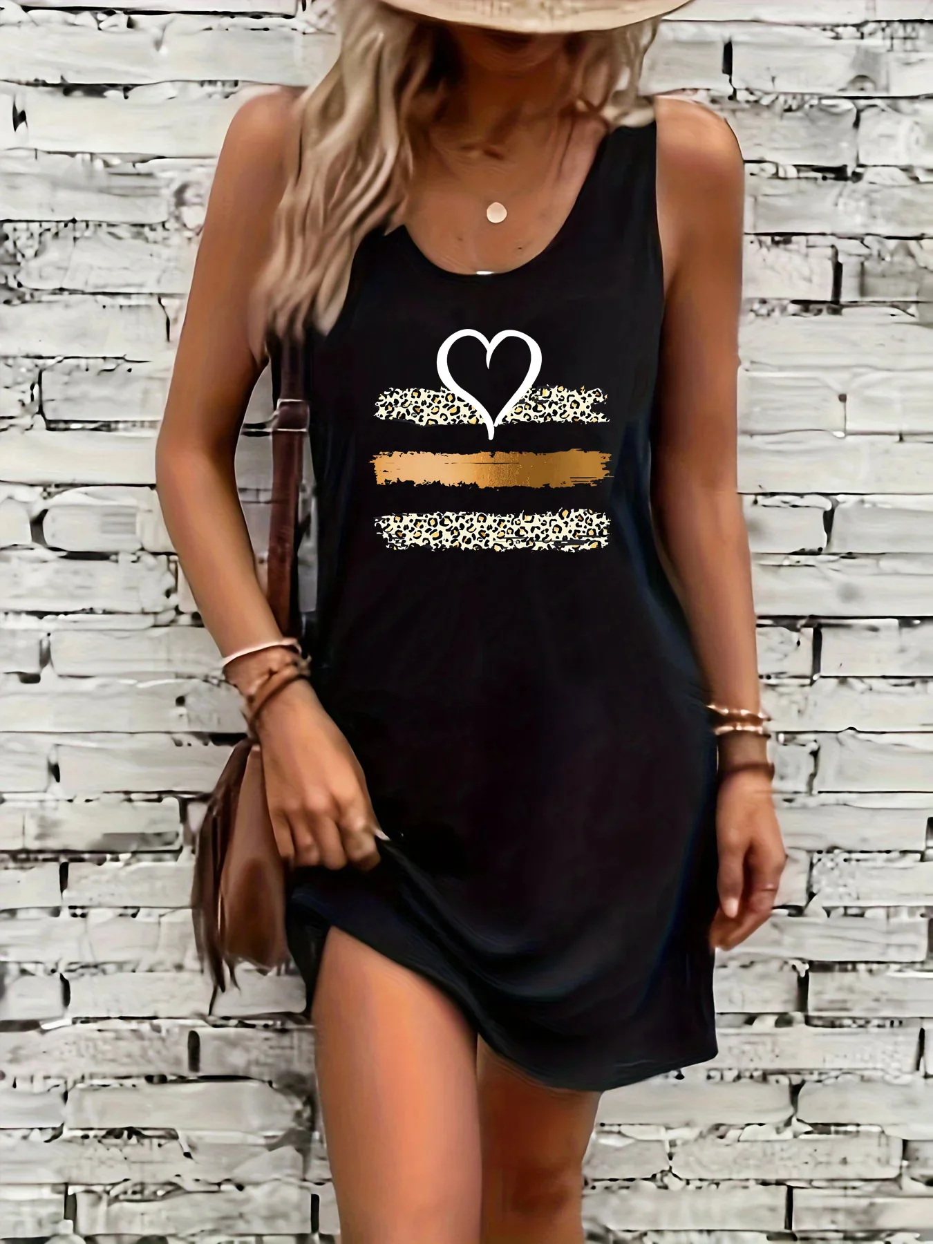 女性の夏のゆったりと快適なカジュアルヒョウ柄ハート型レタープリントブラックノースリーブベストドレスパンクスタイルドレス