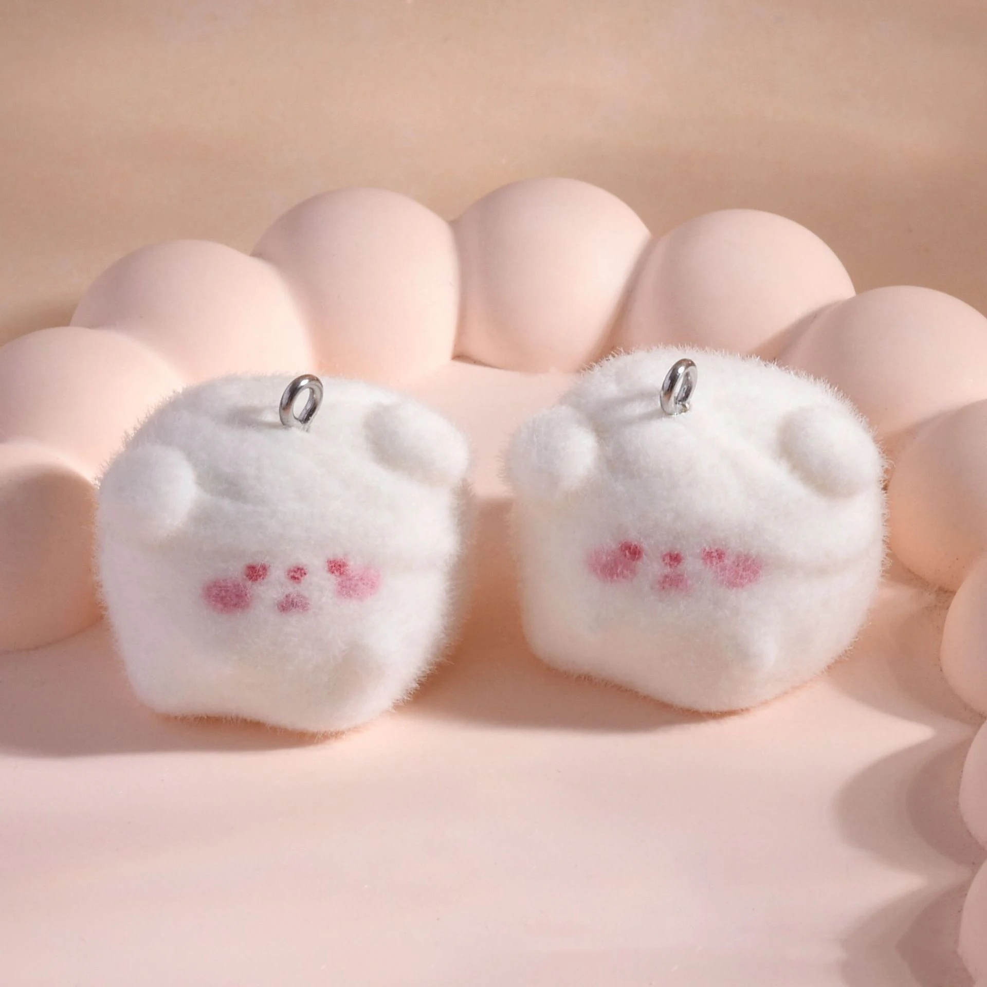 20pcs Mini 3D Flocking Resin Dog Charms Cartoon Animal Puppy Pendants for Necklace Earrings Keychain Making DIY Jewelry fittings