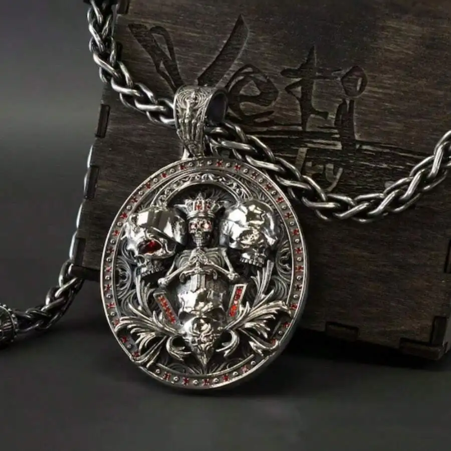 Vintage Crown Skull Ribs Diamond Pendant Street Gothic Three Demons Collarbone Chain Dark Wind Necklace
