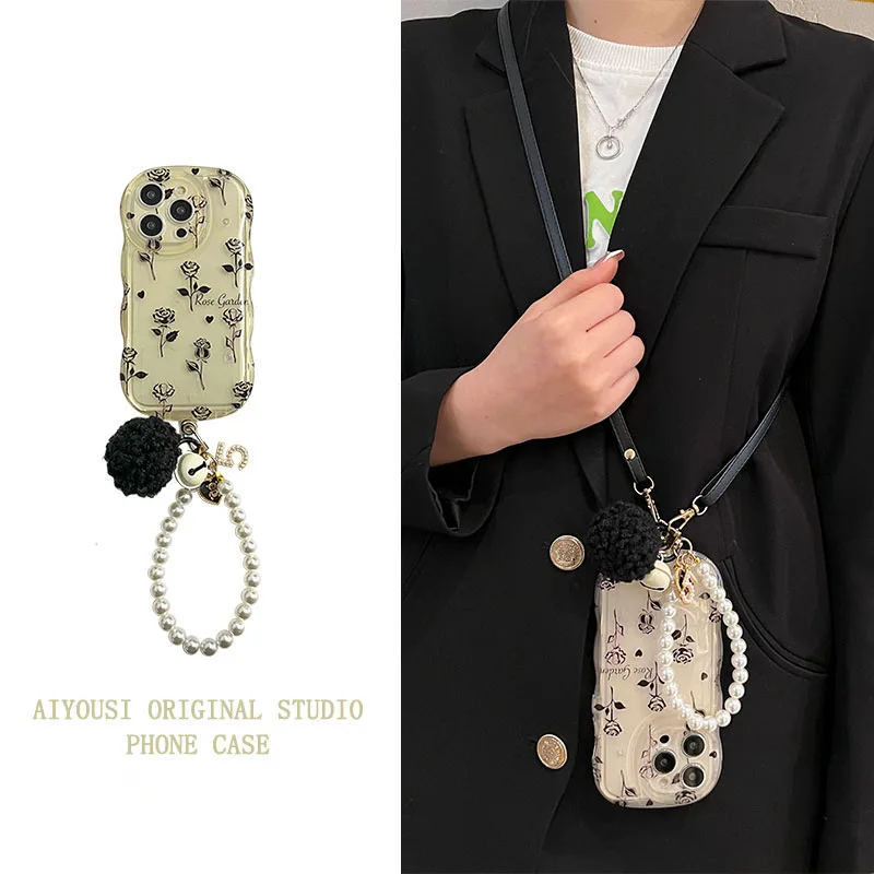 

Temperament Simple Rose Hairball Pearl Bracelet for Apple 15promax Phone Case for Apple 13 12 Anti-Shock iphone11