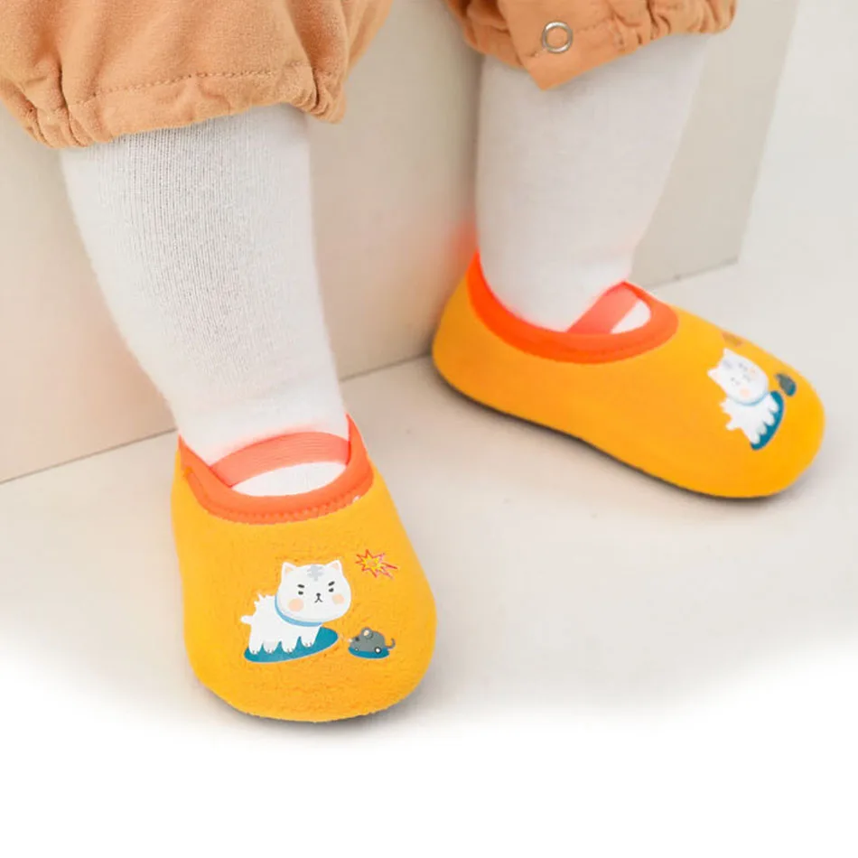 

1-4 Years Toddler Crib Shoes Infant Anti-Slip Warm Cozy First Walkers Children Slip On Sponge Soft Sole Floor Socks Baby Flats