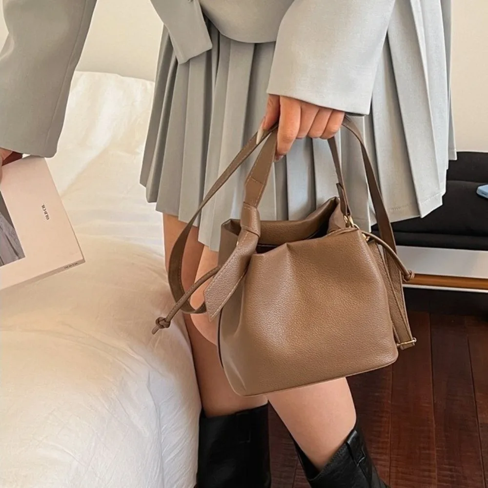 New Top Handle Drawstring Bucket Bag Solid Color Multi-Way Crossbody Handbag Removable Strap Leather Handbag For Women