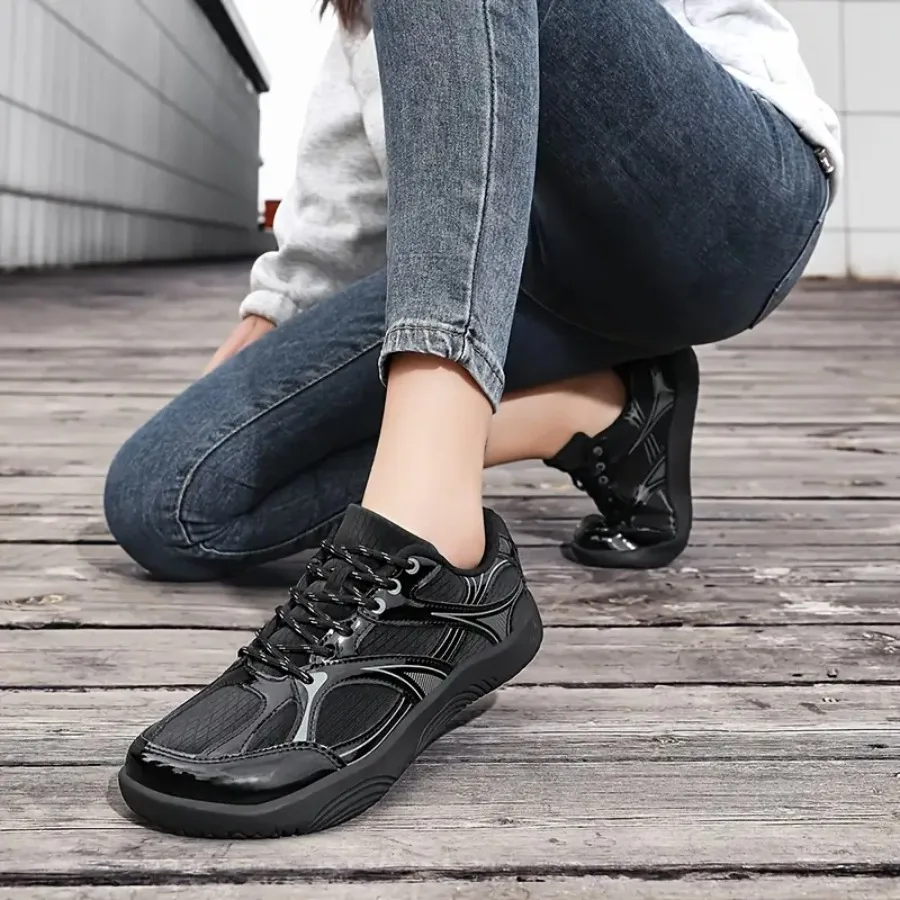 

Мужские тренировочные кроссовки с широким носком и широкой подошвой: модные и стильные повседневные кеды