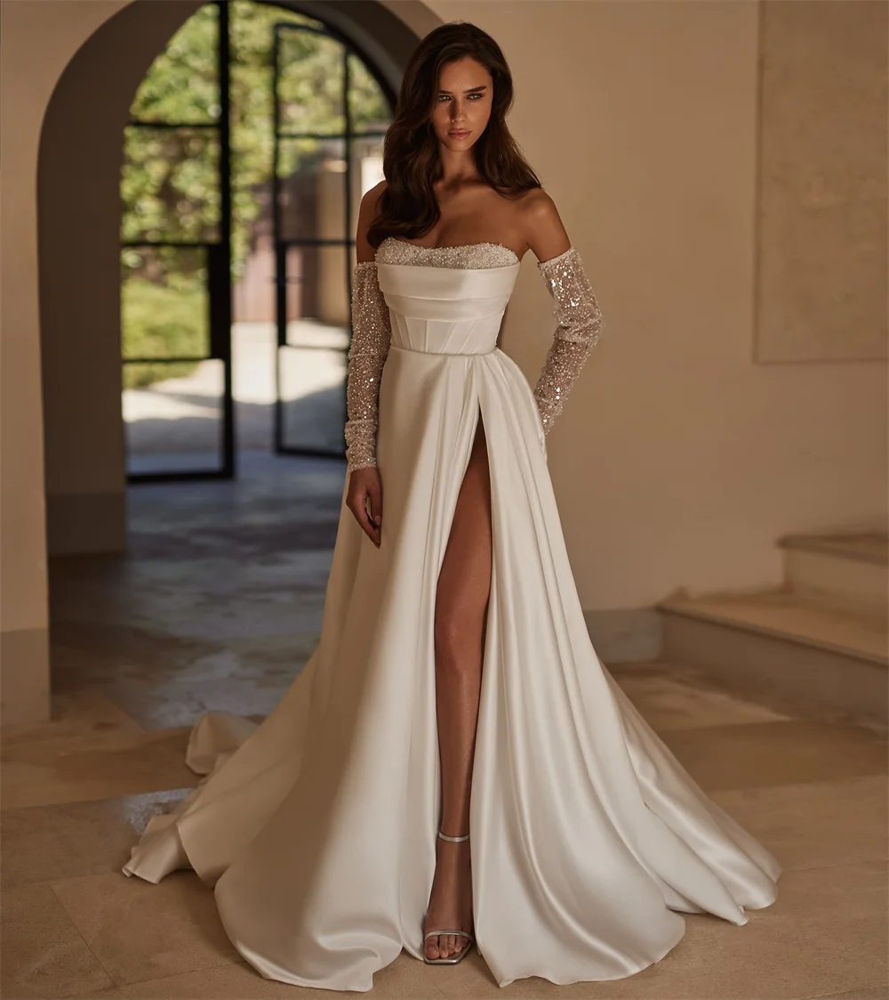 فساتين المشاهير الرسمية المصنوعة من الساتان الأبيض المخصصة الكلاسيكية بدون حمالات وأكمام قابلة للانفصال وفتحة جانبية وسحاب خلفي رداء السهرة