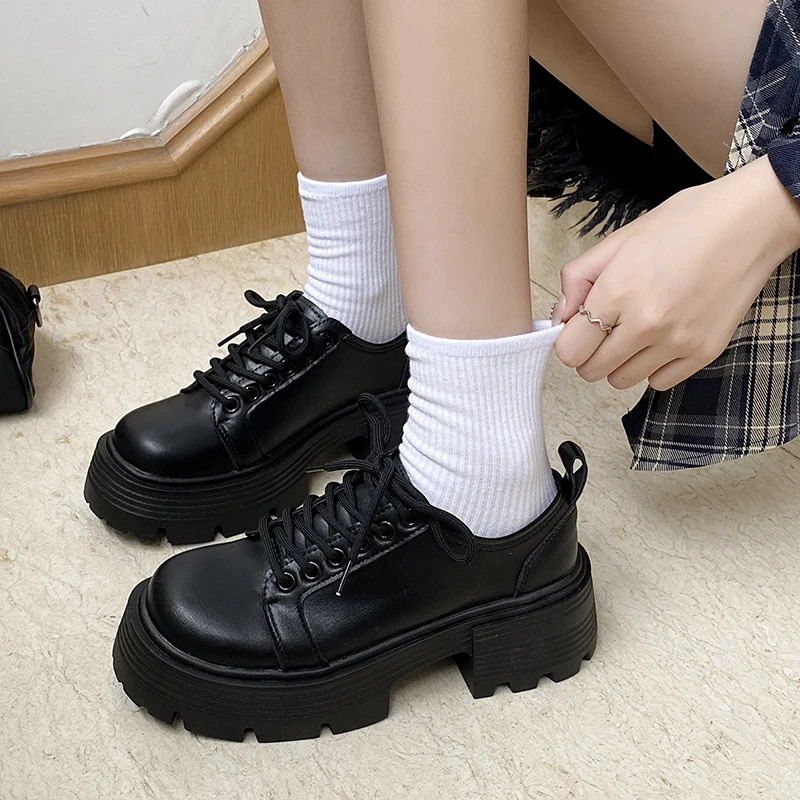 Sepatu seragam sepatu kulit kecil perempuan Inggris gadis Jepang hitam liar Mary Jane sepatu Lolita sepatu hak rendah