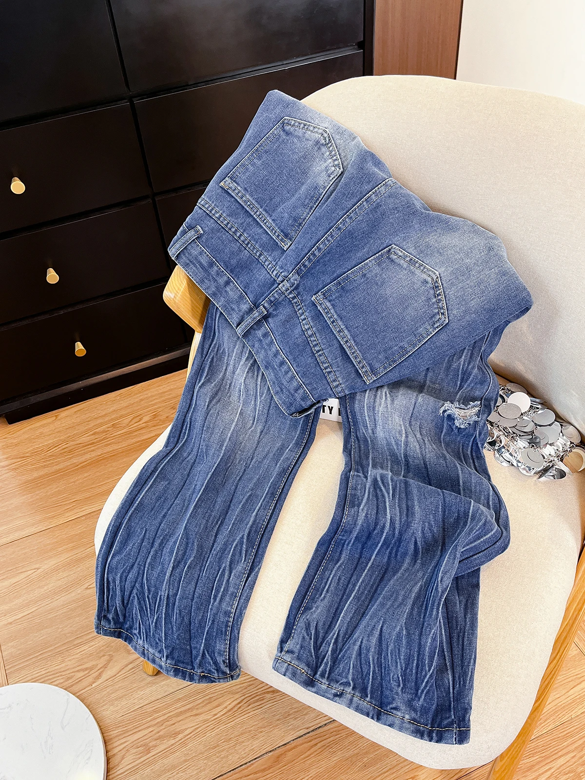 

Blue Pleated Design Ripped Hole Jeans Women's Casual Versatile Straight Denim Trousers Summer New High Waist Loose Cowboy Pants
