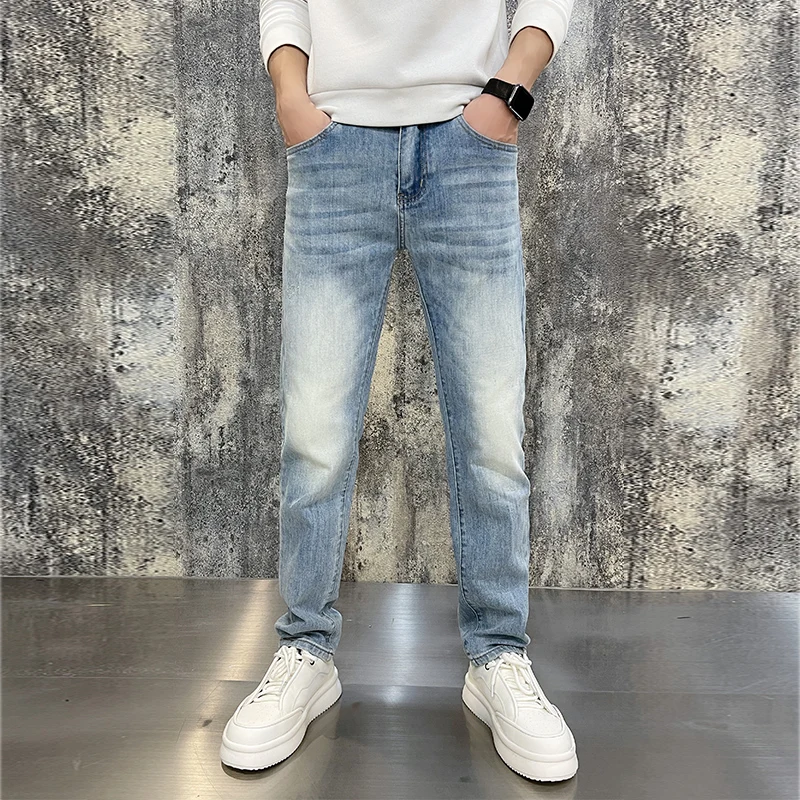 High-end Korean version of the light luxury men\'s jeans stretch Slim autumn and winter retro light blue men\'s models trousers me