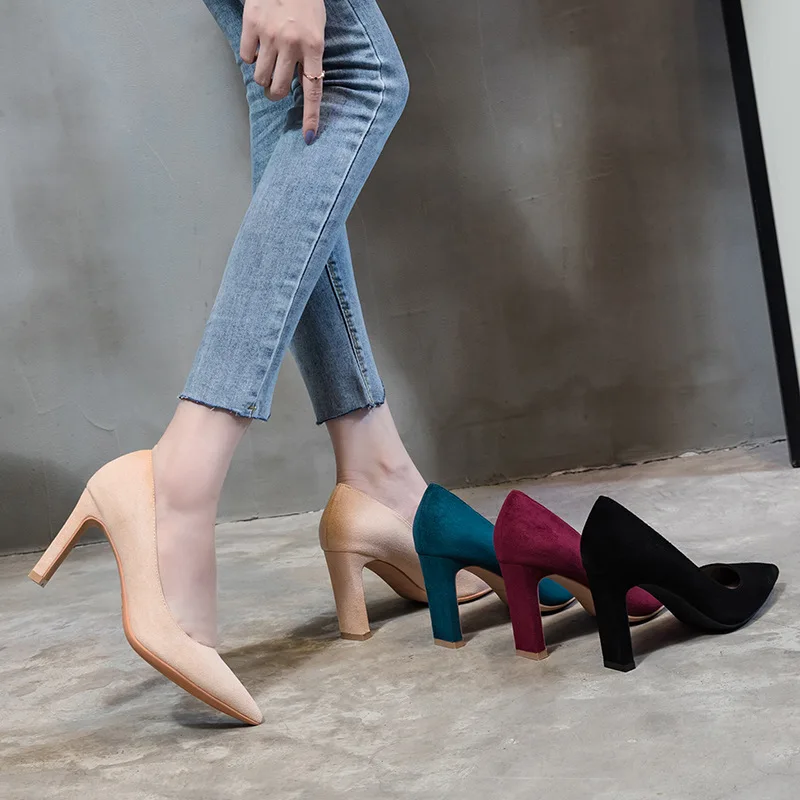 

Thick heeled women's black French socialite sexy temperament 2026 new pointed shallow mouth super high heels single shoes