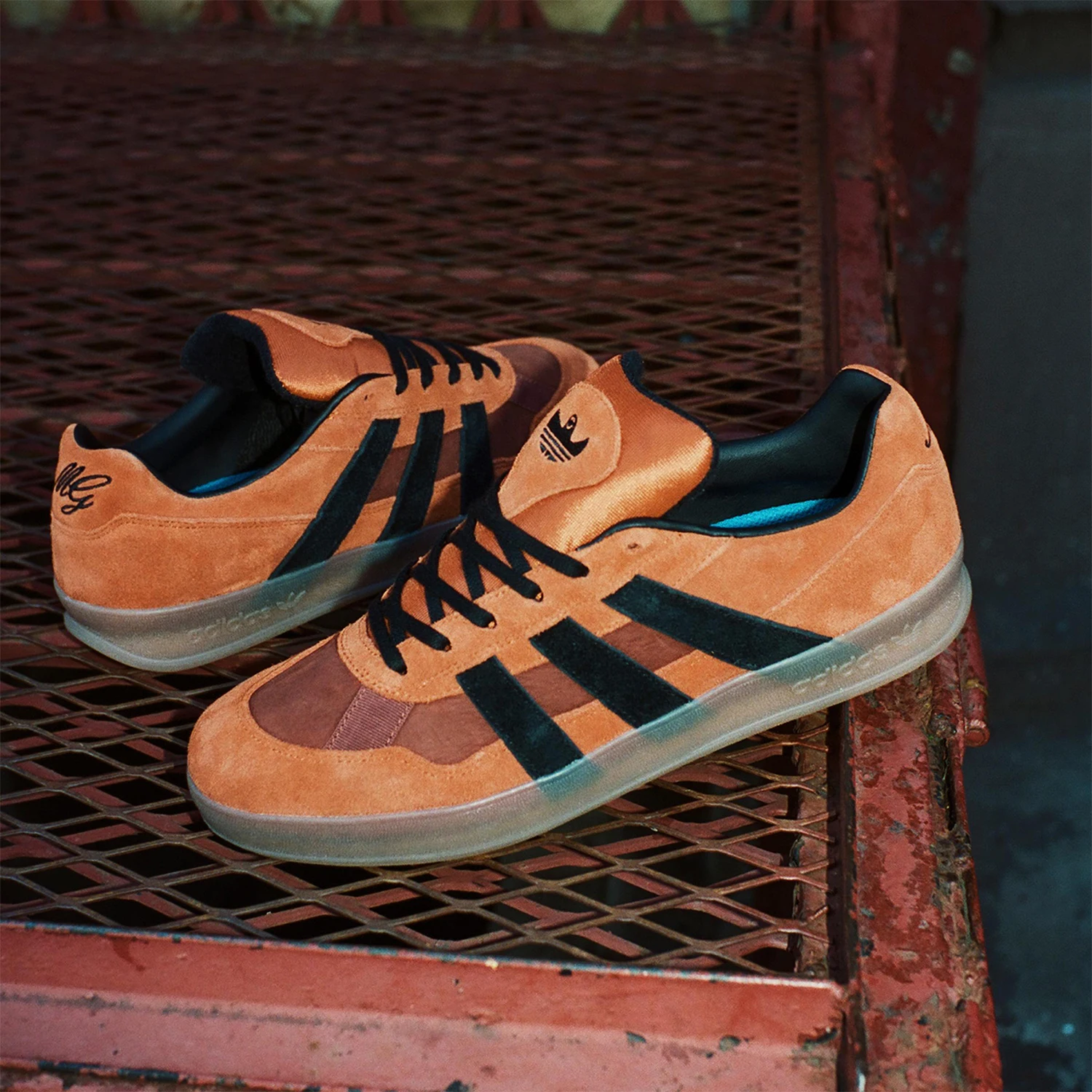 Adidas genuine clover men's and women's classic retro low cut wear-resistant board shoes IF2075