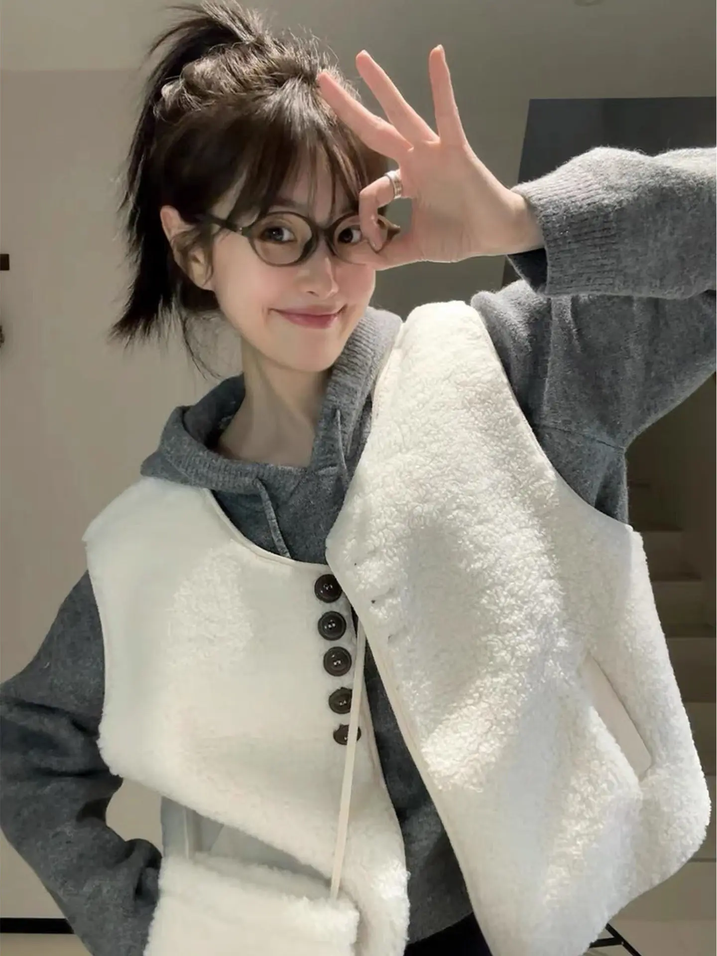 

Женский жилет из овечьей шерсти с капюшоном, корейский стиль, модный, для студентов, осенне-зимнее пальто, свободный крой, кардиган с высокой талией