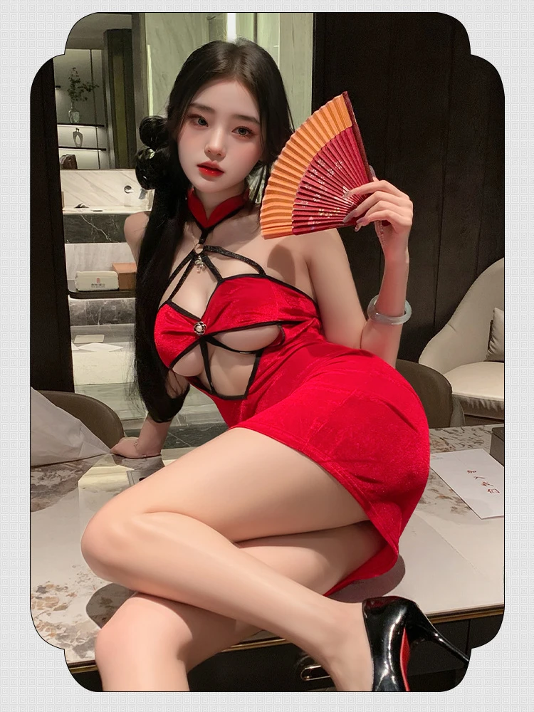 Pakaian Dalam Wanita Gaya Retro Tiongkok Cheongsam Berongga Seksi Gaun Mini Ramping Punggung Terbuka Halter Klub Malam Seragam Panggung Qipao