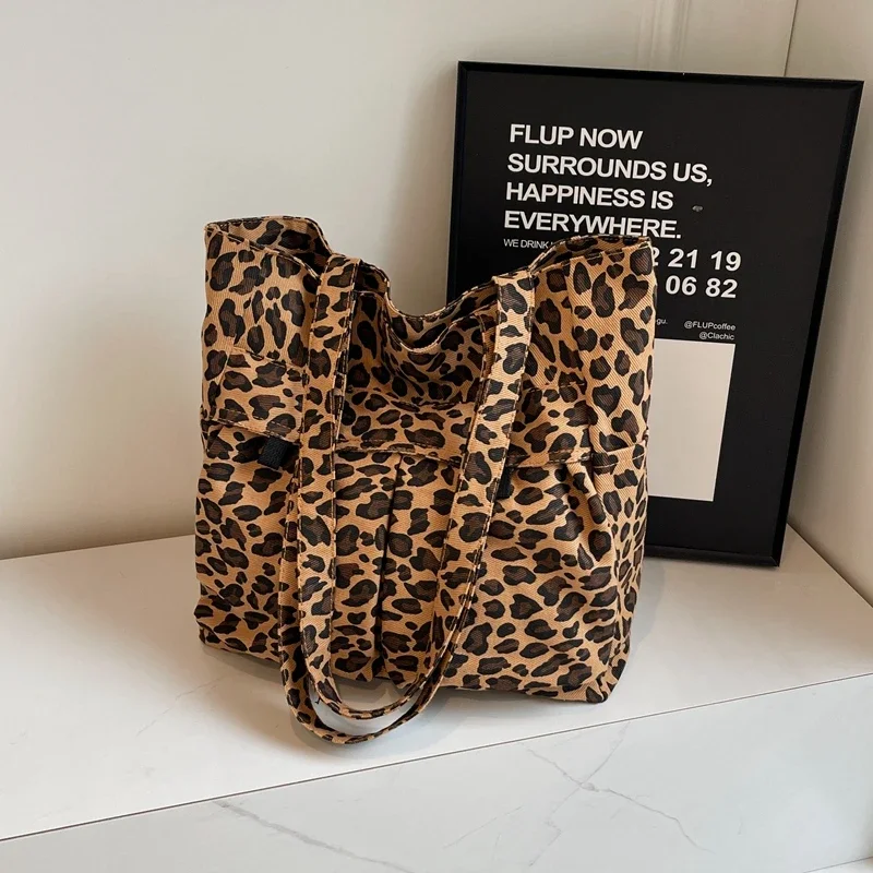 Leopard Print Canvas Women's Large Capacity Tote Bag, 2024 New Handheld Commuting Bag, Versatile Shoulder Bag, Mamas Tasche