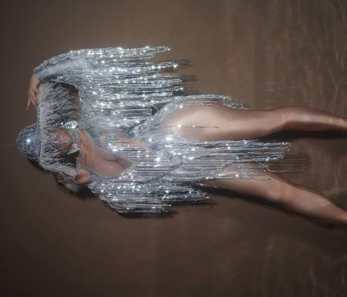 

Сексуальный комбинезон певица, танцовщица, вечерние девушки, сценическое шоу, джазовый танцевальный костюм, наряд с большой шляпой