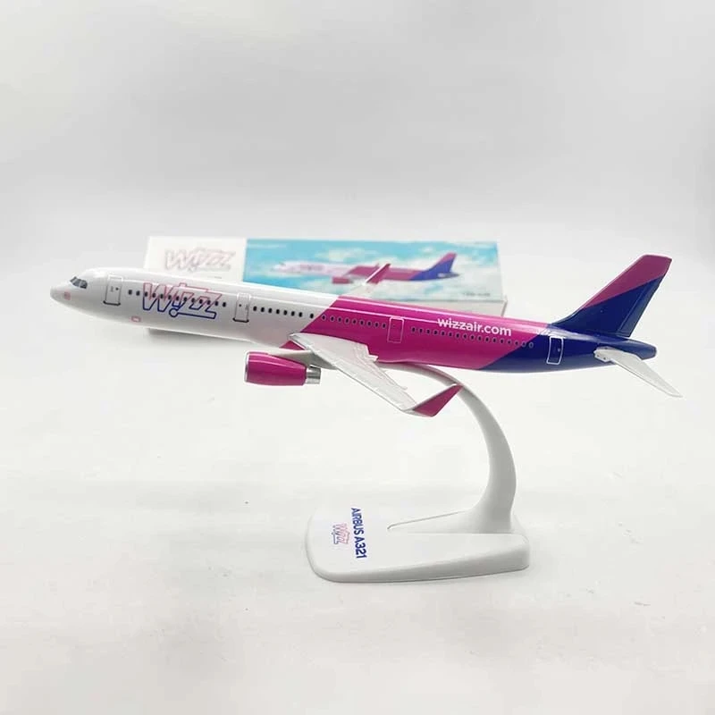 21cm 1/200 Scale WIZZ AIR A321 NEO Aircraft ABS Model Toy with Base Static Plane Toys Decoration Gifts Collection Display Fans