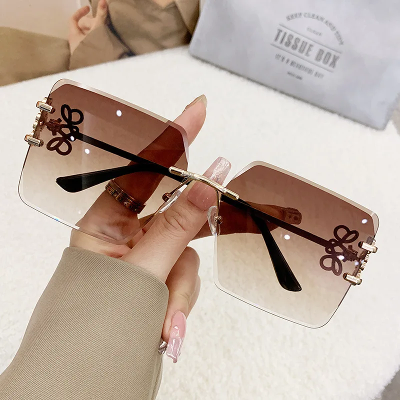 

Bow Metal Frame Rimless Square Women's Sunglasses Oversized Retro Gradient Lens Sun Glasses Vintage Fashion Shades UV400 Eyewear