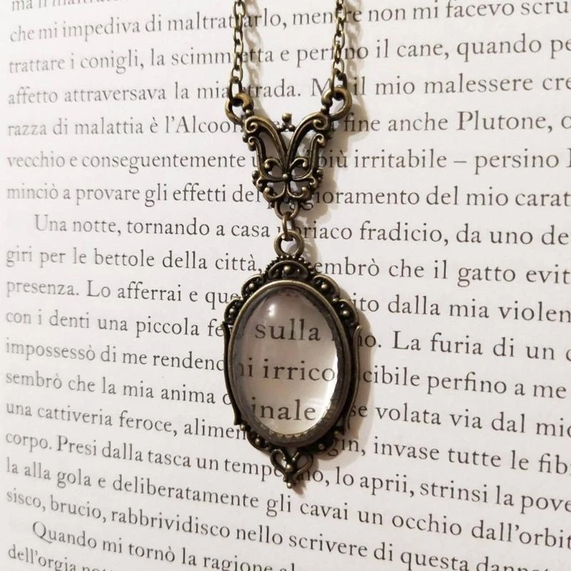 Magnify necklace, monocle Necklace, victorian steampunk necklace, literature jewelry, victorian Oval monocle, book lover gift