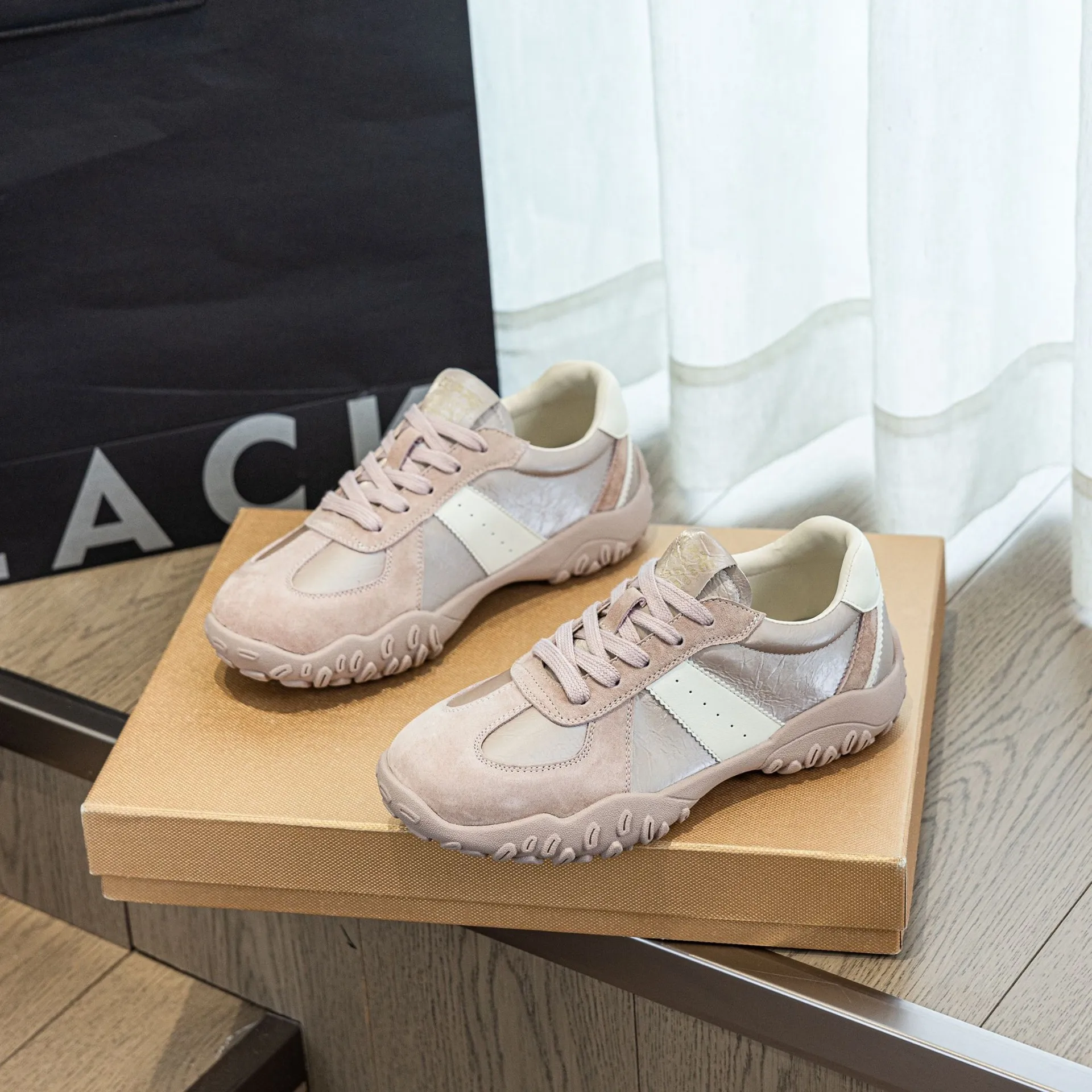 

Real leather anti slip versatile German training shoes, new shoes, women's soft soled shoes