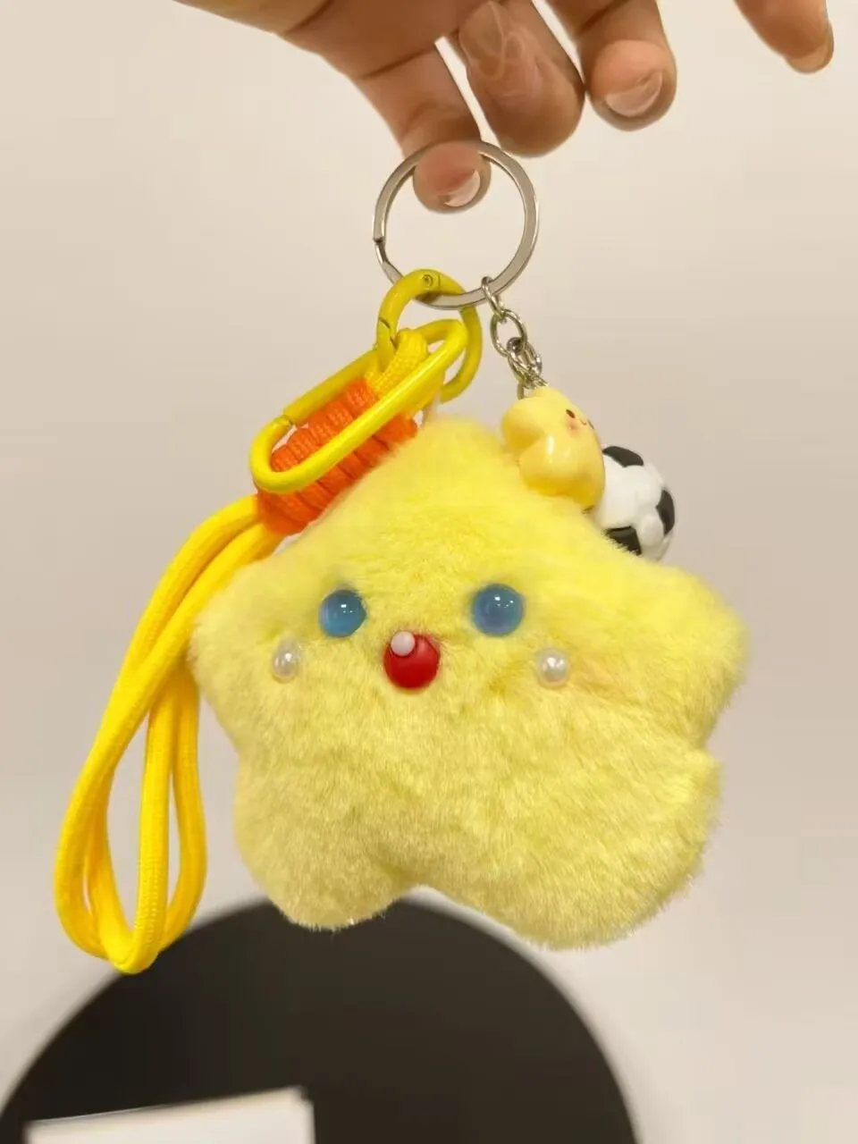 جشع، هوانغ شينغ، تشيو دينغجي، أكياس محيطية، المعلقات، سلاسل المفاتيح، تشيو يينغيوان، حقائب الظهر، الزينة، الهدايا لتقديمها إلى الأصدقاء