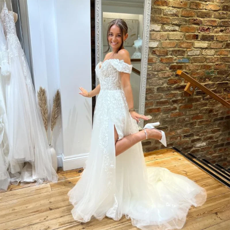 فستان زفاف مكشوف الكتفين بفتحة جانبية مزين بالدانتيل فساتين زفاف طويلة على شكل حرف a من التل فساتين نسائية للحفلات والزفاف