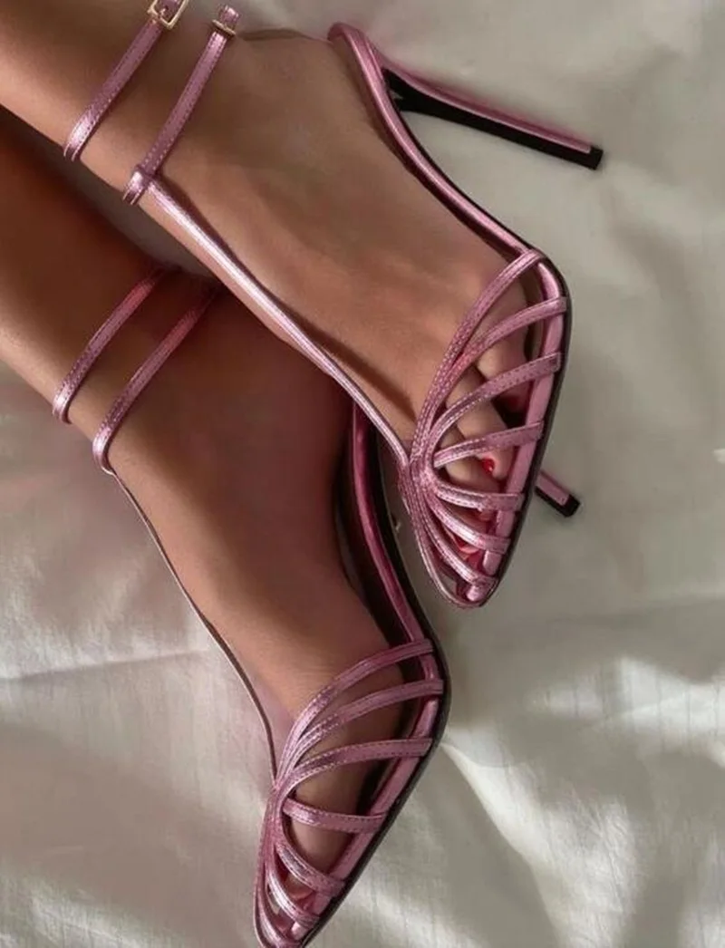 

Modern Strappy Sandals Closed Toe Metallic Leather Hollow Cover Heels Women Cage Shoes Customized