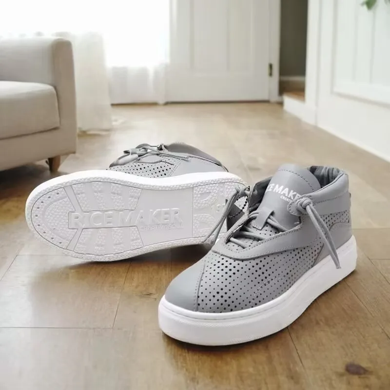 Popular Cowhide Breathable Couple Outdoor Walking Shoe Flat and Comfortable Men Sports Shoe Fashionable Running Shoes Teenagers