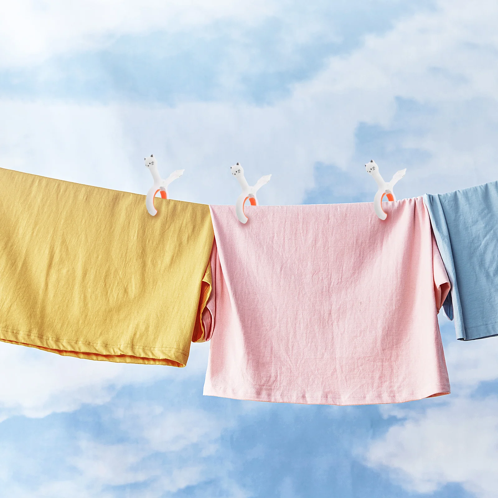 

2pcs Quilt Clothes Clips Windproof Multi functional Plastic Clamps for Drying Sheets Blankets Beach Towel Nonslip