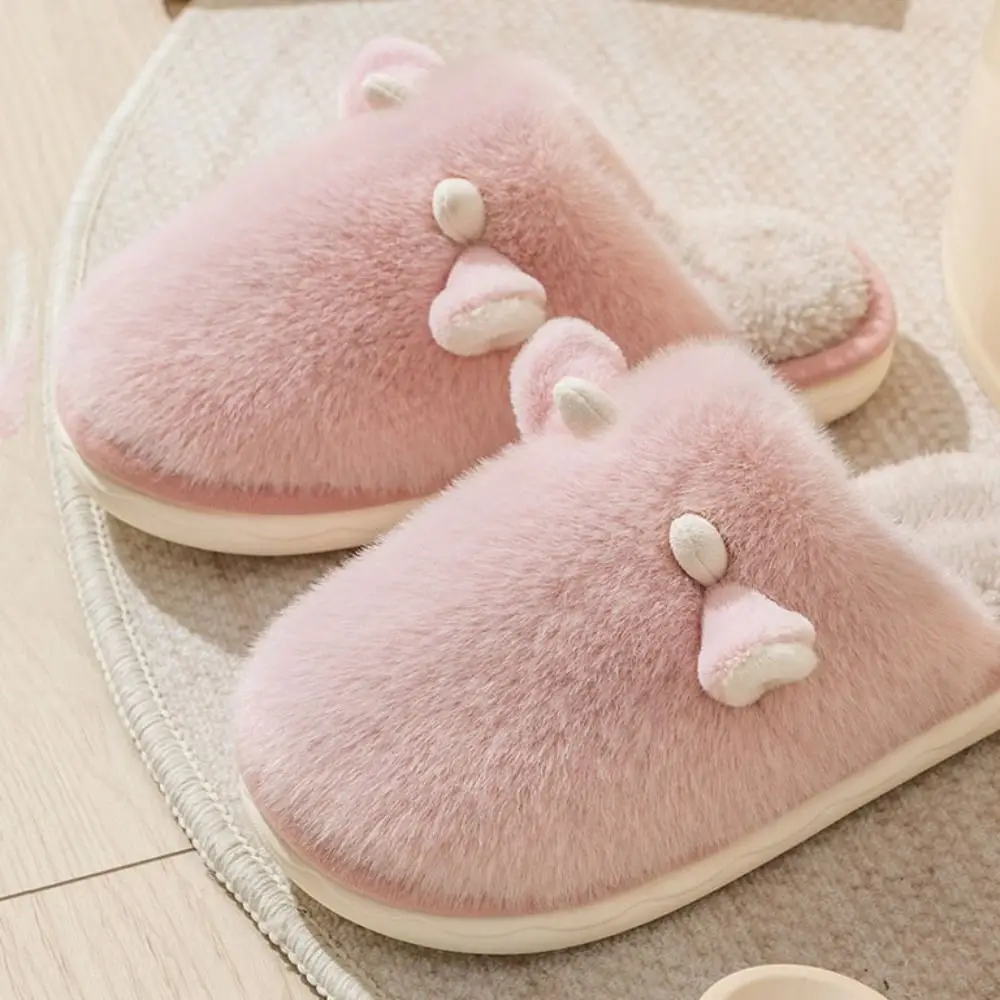 Pantofole in peluche antiscivolo per cartoni animati Pantofole invernali in peluche Kawaii con punta chiusa Pantofole in vitello peloso carine per la casa