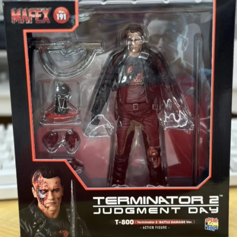 Spot Goods Genuine Mafex Terminator 2 Arnaud T800 War Damage Version 6 Inch Movable Action Figure Model Toy Desktop Collection