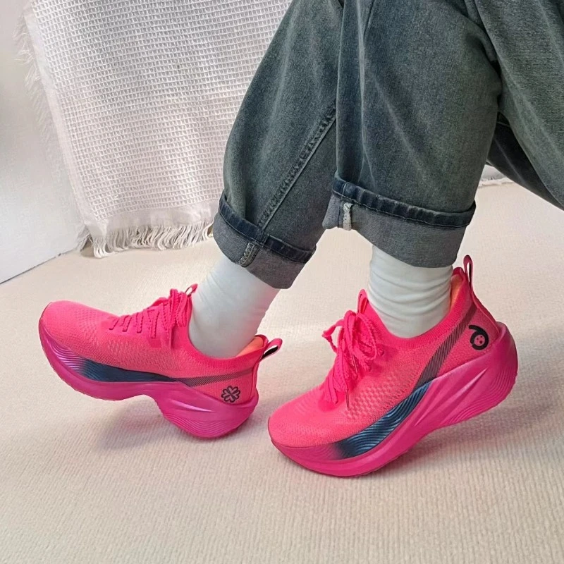 

Versatile Men's and Women's Casual Shoes with Soft Soles Breathable Anti-wear and Shock Absorption Suitable for Daily Use